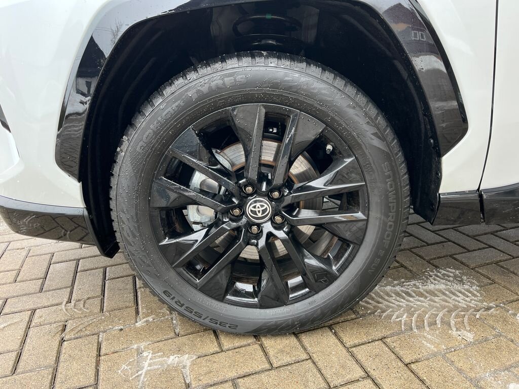 Toyota RAV4 SUV 2,5 l 131 kw