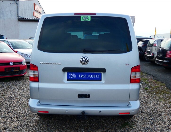 Volkswagen Transporter Kombi 2,5 l 96 kw