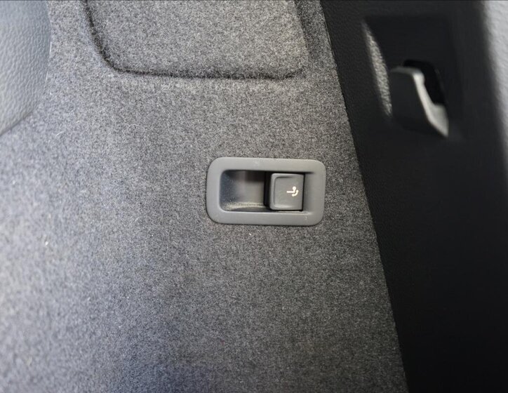 Škoda Karoq SUV 1,5 l 110 kw