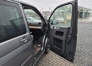 Volkswagen Multivan 18