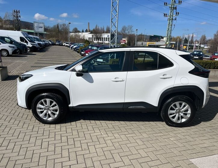 Toyota Yaris Cross SUV / Terénní 1,5 l 68 kw