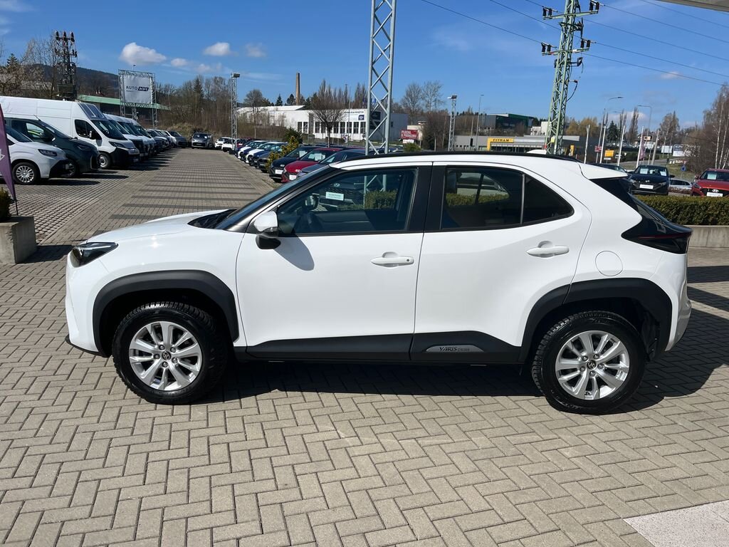 Toyota Yaris Cross SUV / Terénní 1,5 l 68 kw