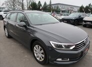 Volkswagen Passat 2