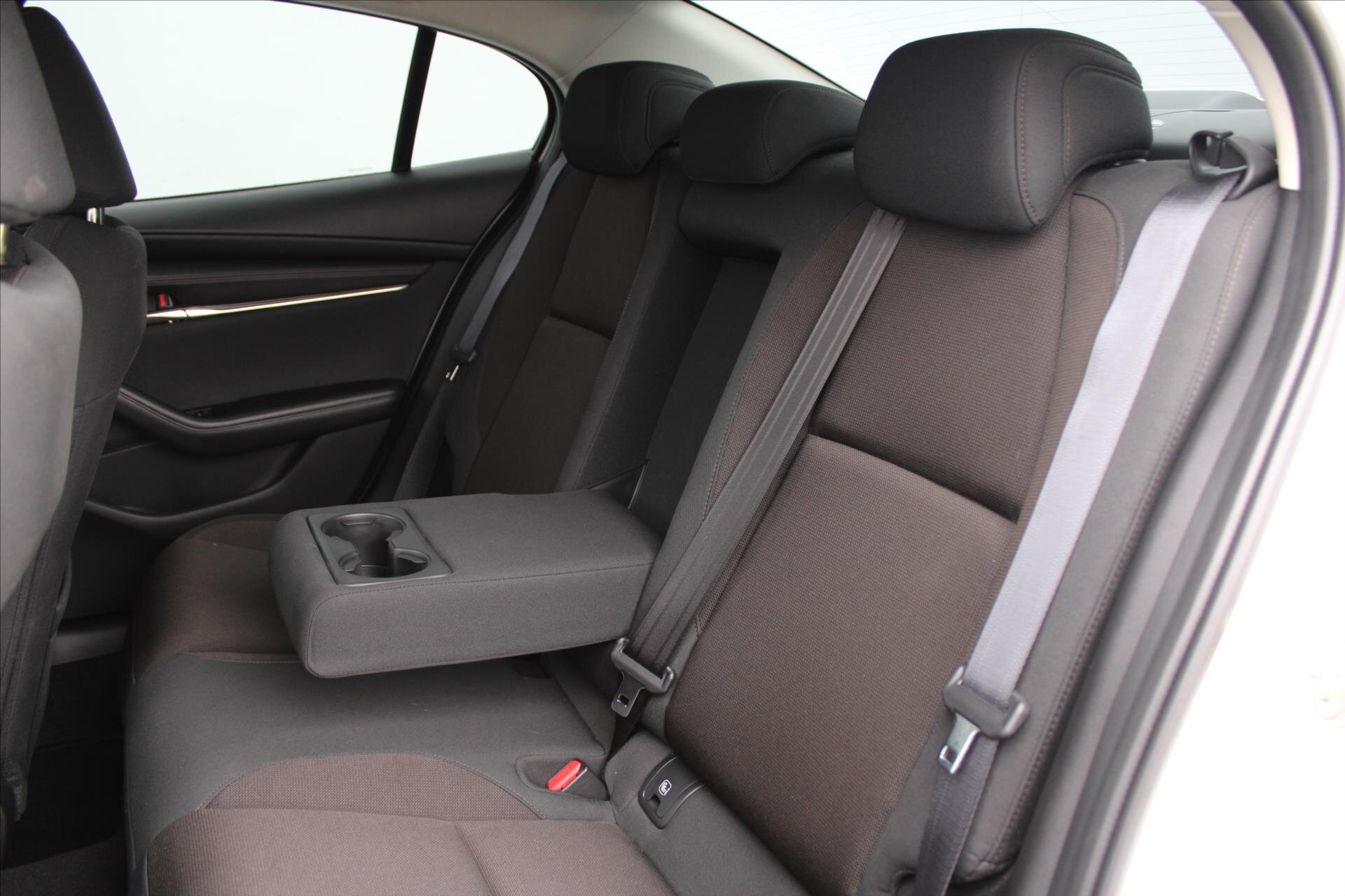 Mazda 3 Sedan 2,0 l 90 kw