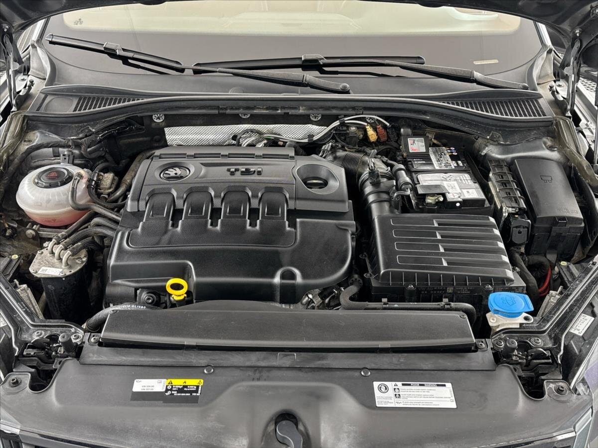 Škoda Superb Liftback 2,0 l 140 kw