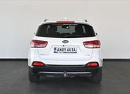 KIA Sorento 4