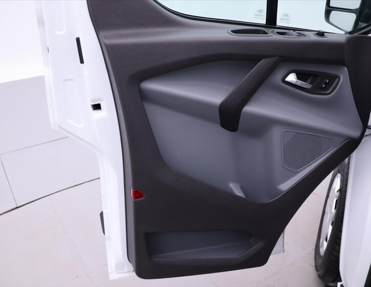 Ford Transit Custom Kombi 2,0 l 77 kw