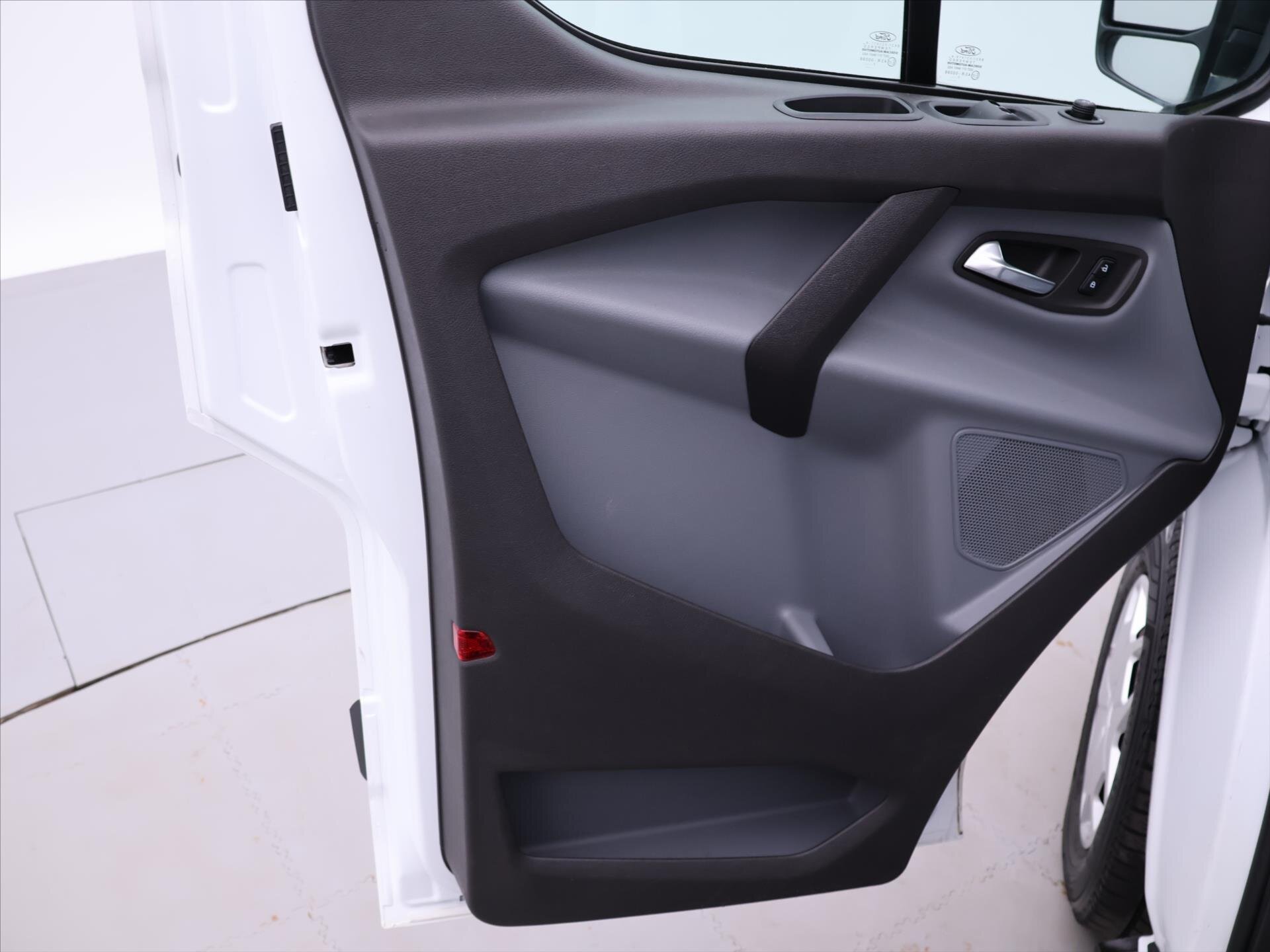 Ford Transit Custom Kombi 2,0 l 77 kw