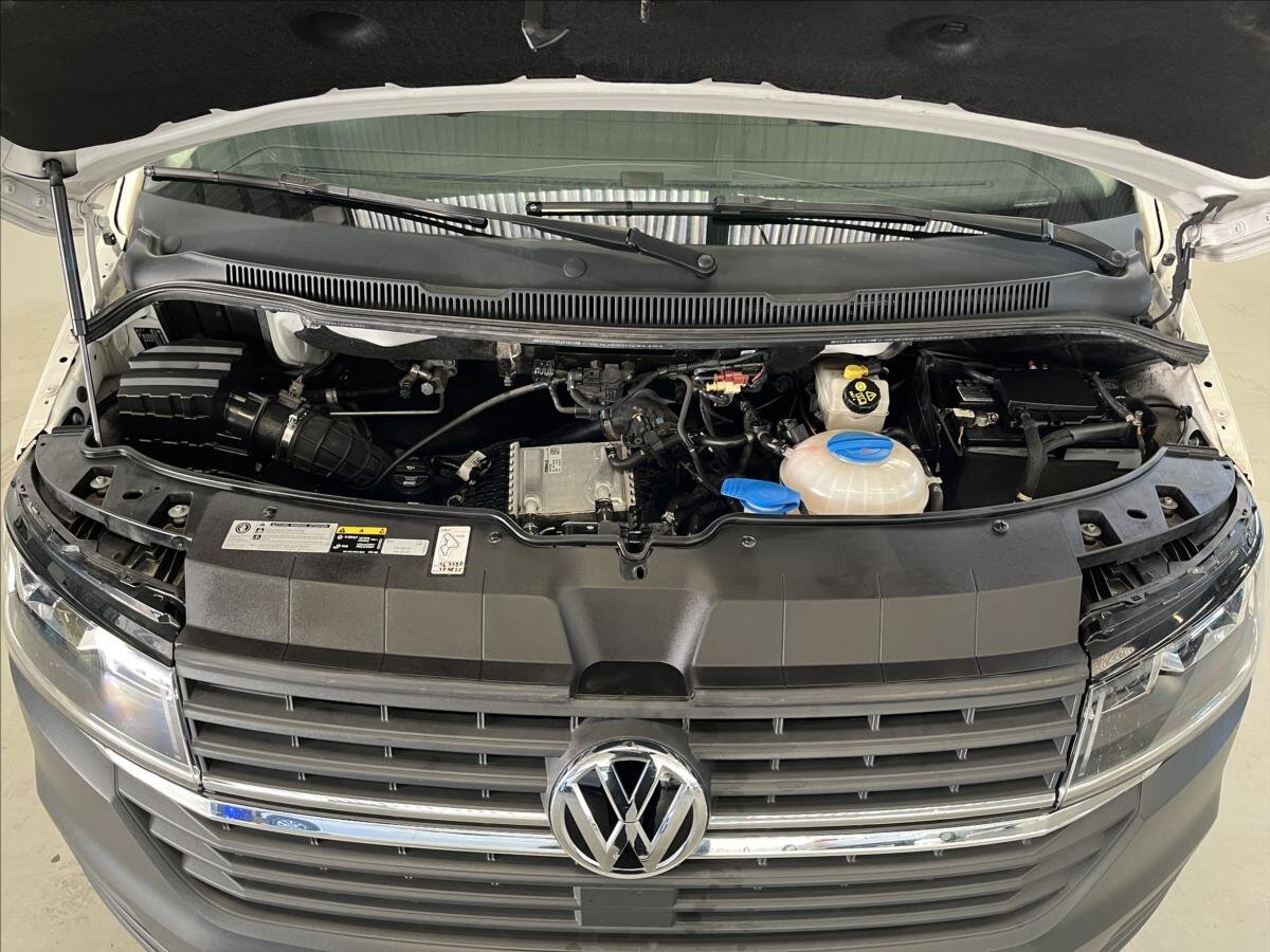 Volkswagen Transporter Kombi 2,0 l 81 kw