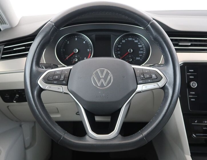 Volkswagen Passat 14