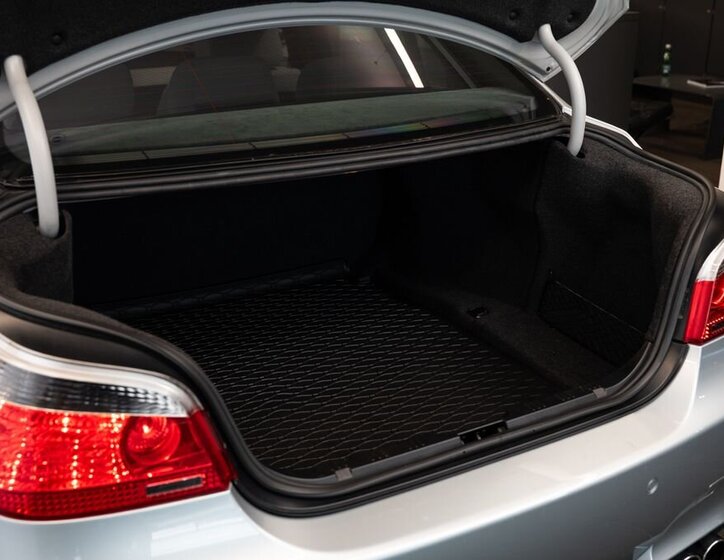 BMW M5 Sedan / Limuzína 5,0 l 373 kw