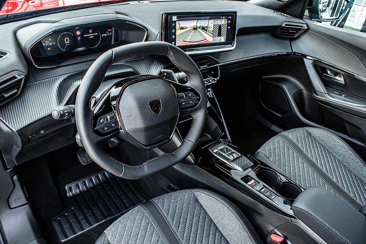 Peugeot 2008 SUV / Terénní 1,2 l 100 kw