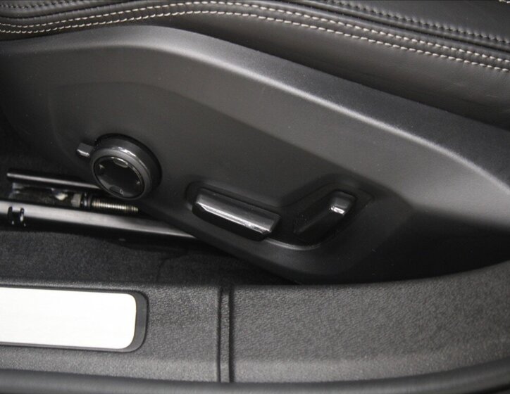 Volvo S60 Sedan / Limuzína 2,0 l 335 kw