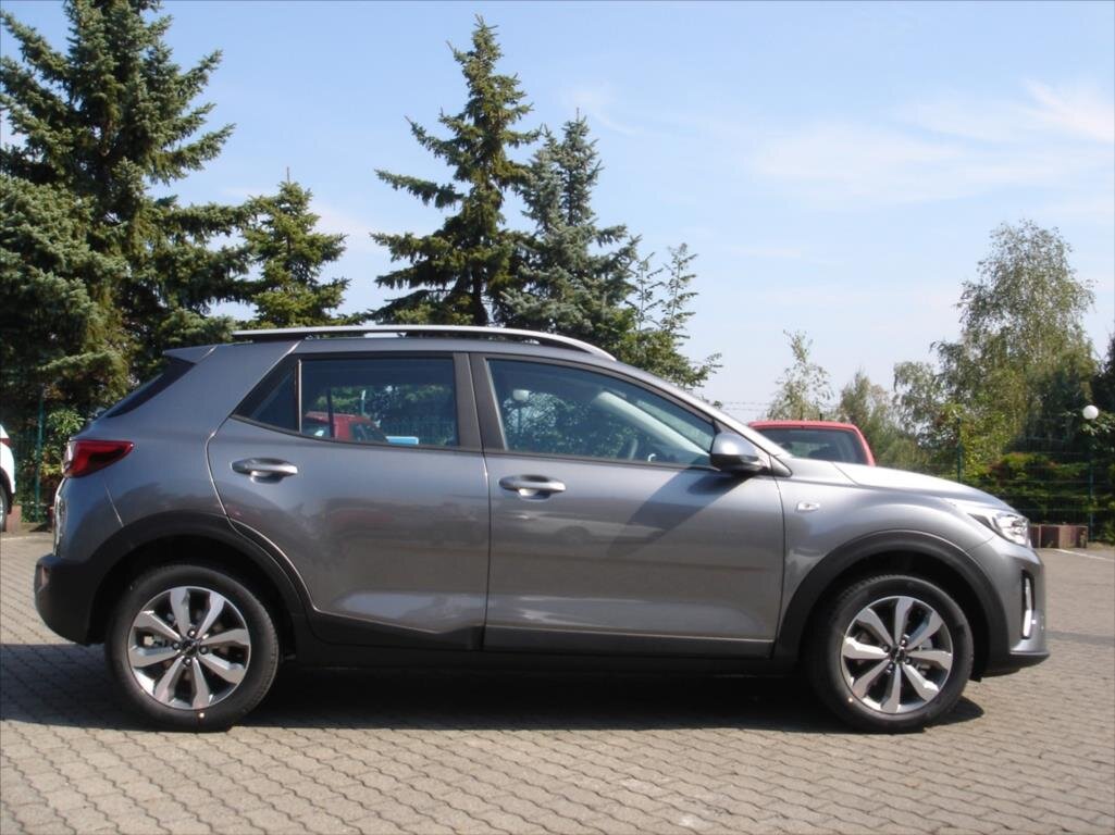 KIA Stonic SUV 1,2 l 58 kw