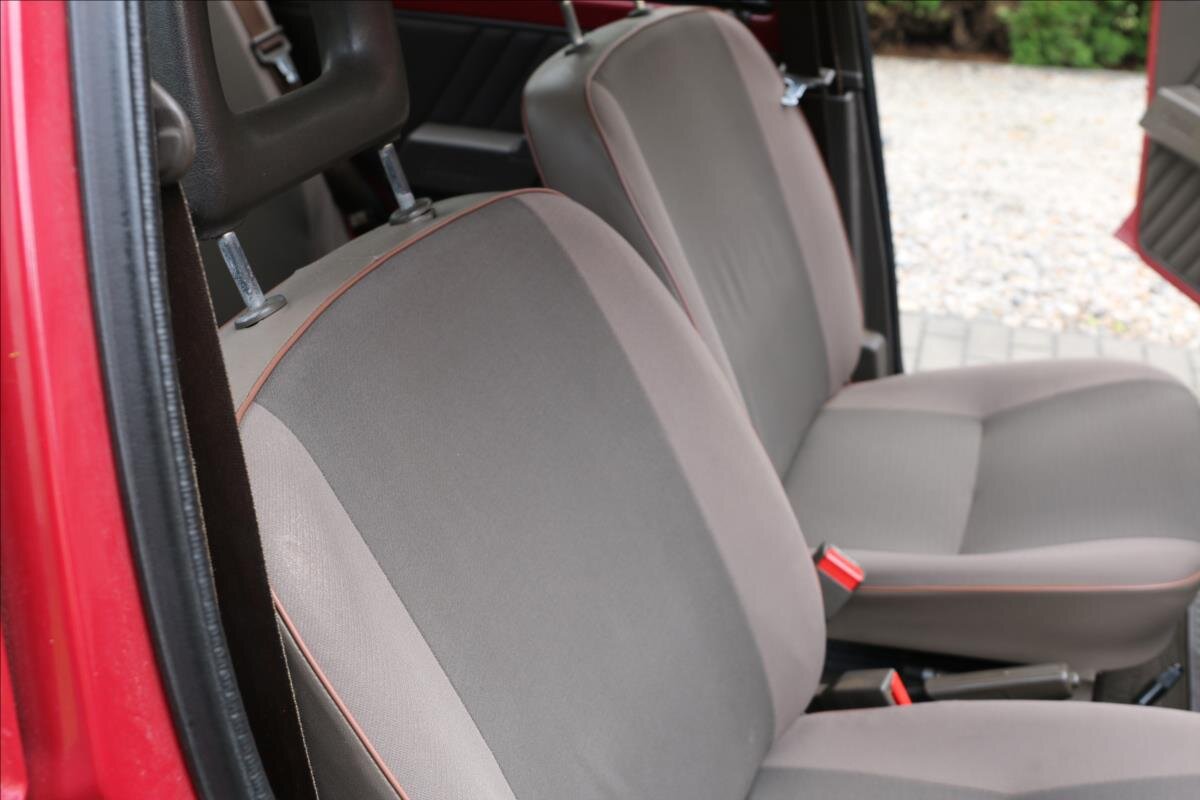 Škoda Favorit Hatchback 1,3 l 46 kw