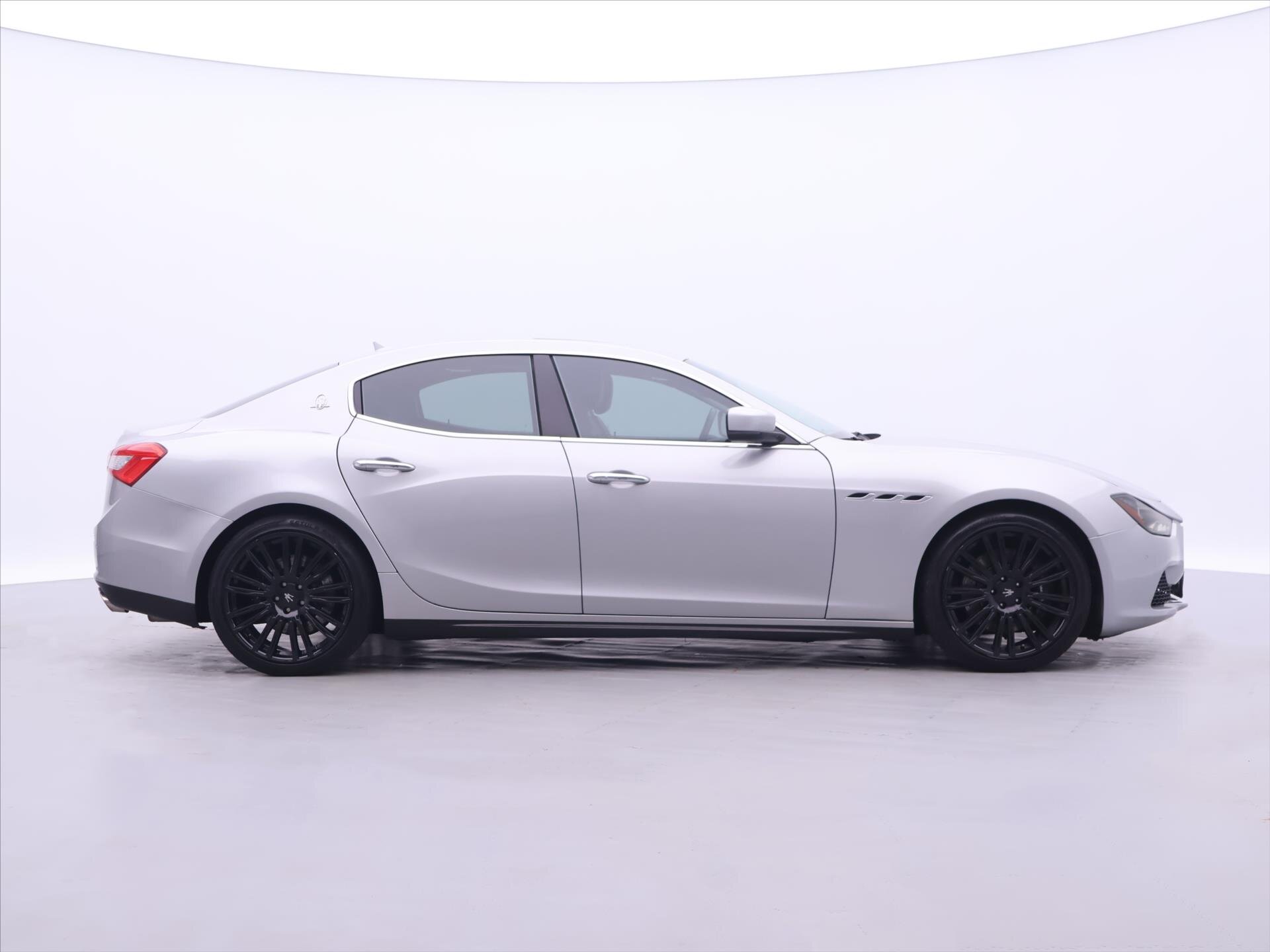 Maserati Ghibli Sedan 3,0 l 302 kw