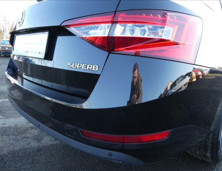 Škoda Superb Kombi 2,0 l 110 kw
