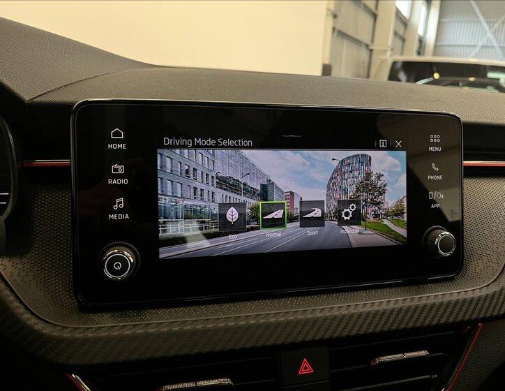 Škoda Scala Hatchback 1,5 l 110 kw