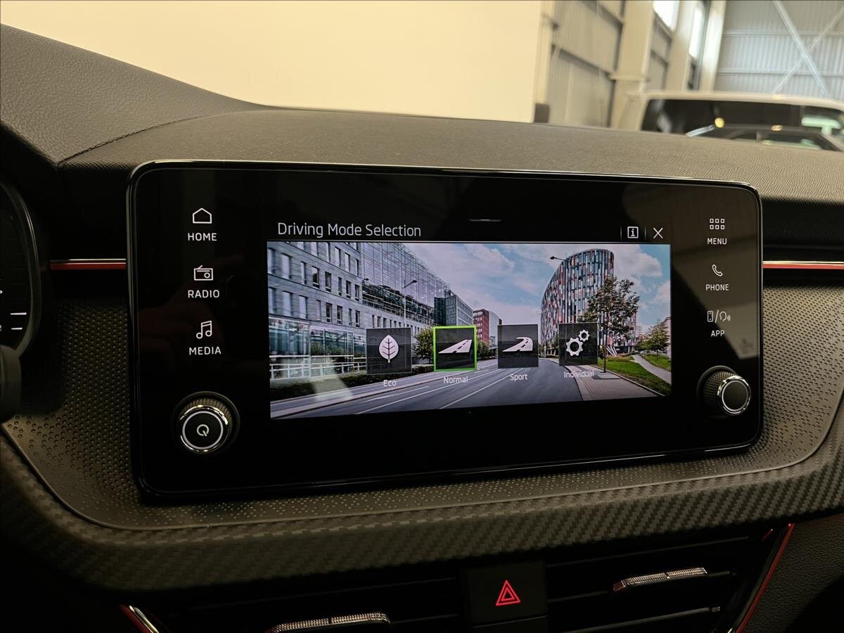 Škoda Scala Hatchback 1,5 l 110 kw