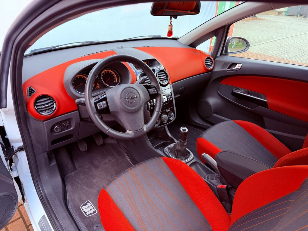 Opel Corsa Hatchback 1,2 l 63 kw