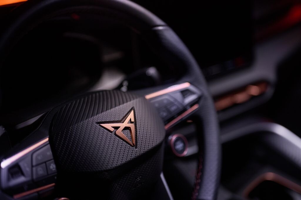 Cupra Ostatní SUV / Terénní 2,0 l 195 kw