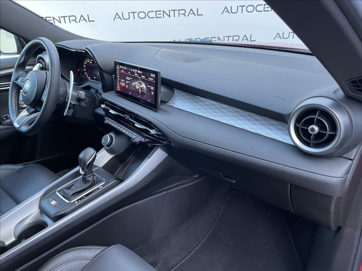 Alfa Romeo Tonale SUV 1,5 l 118 kw