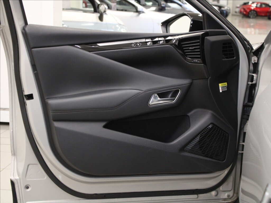 DS Automobiles DS4 SUV / Terénní 1,6 l 165 kw