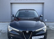 Alfa Romeo Stelvio 8