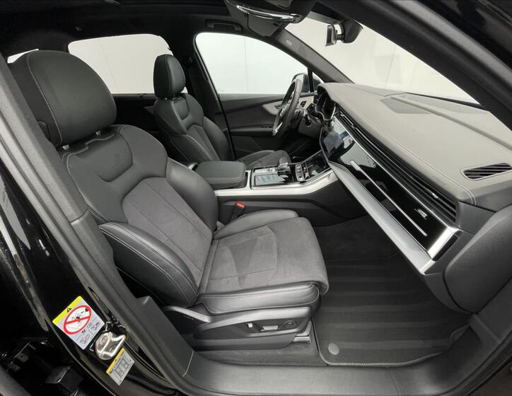 Audi Q7 19