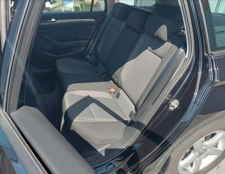 Volkswagen Passat 11