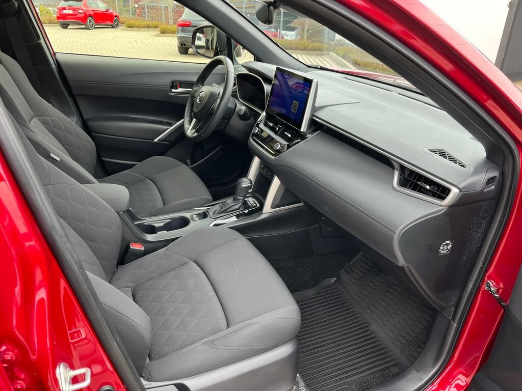 Toyota Corolla Cross SUV / Terénní 1,8 l 72 kw