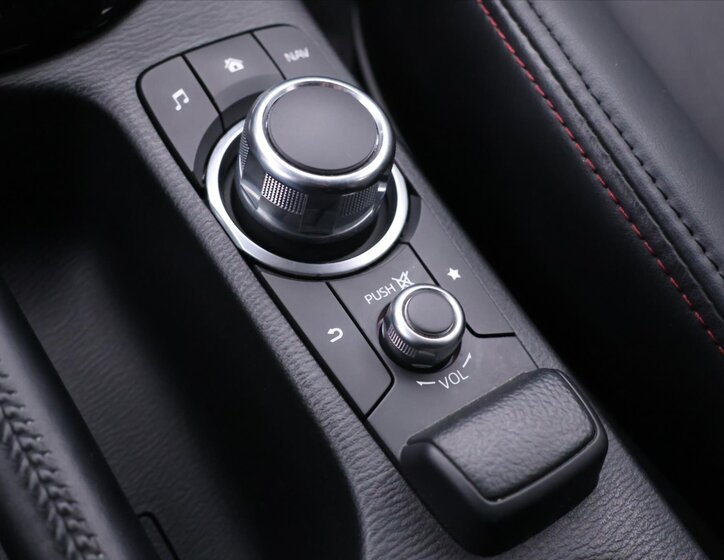 Mazda CX-3 SUV 2,0 l 110 kw