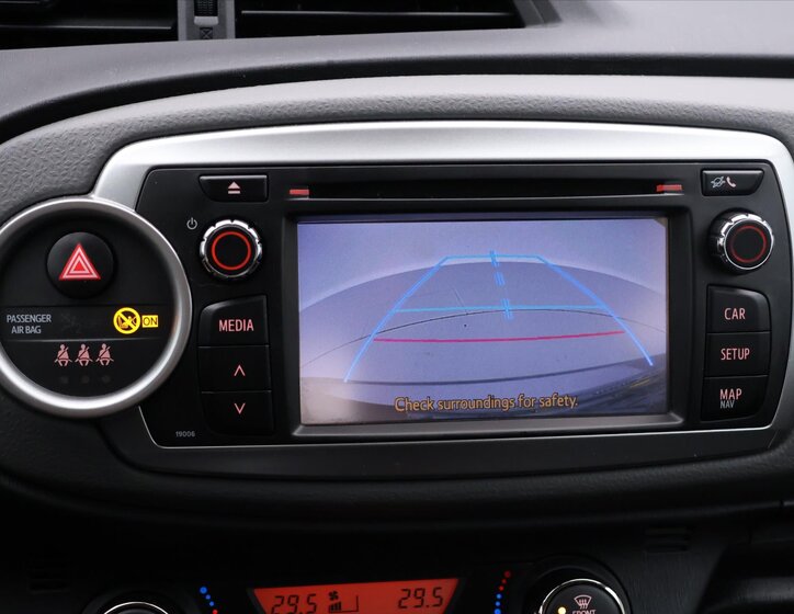 Toyota Yaris Hatchback 998,0 51 kw