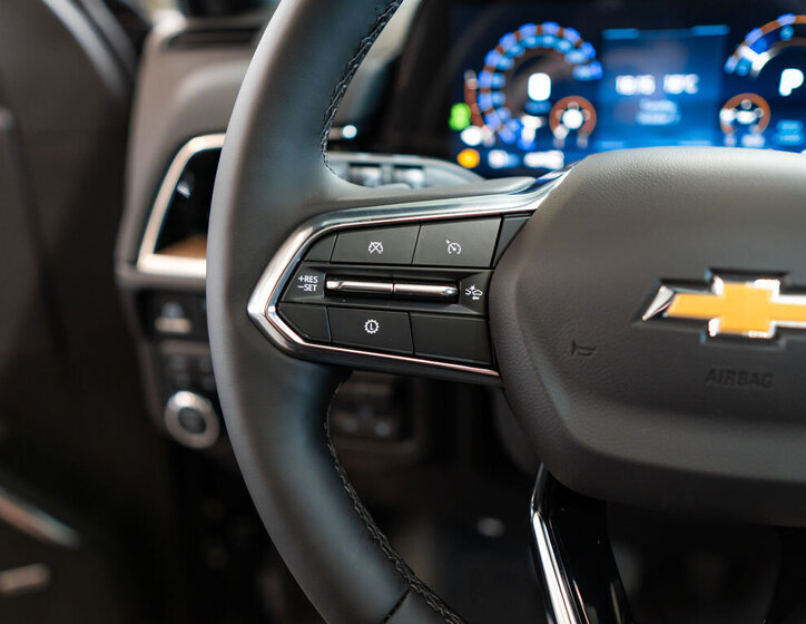 Chevrolet Suburban SUV 6,2 l 313 kw