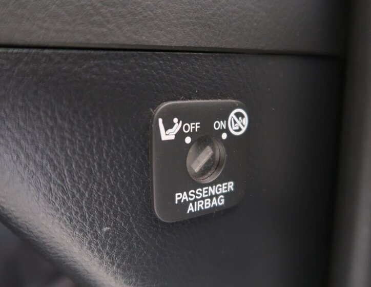 Toyota RAV4 SUV / Terénní 2,0 l 116 kw