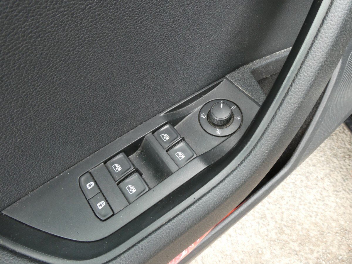 Škoda Superb Kombi 1,6 l 88 kw