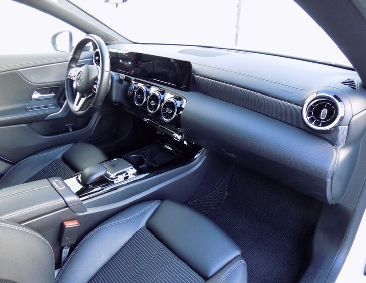 Mercedes-Benz CLA 18