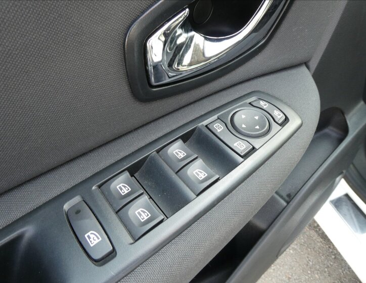 Renault Scénic MPV 1,5 l 81 kw