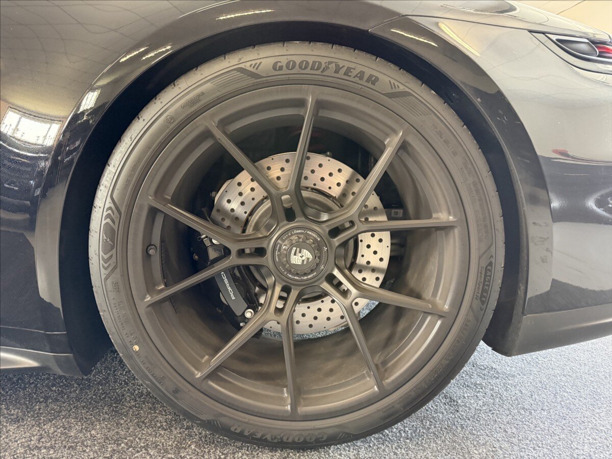 Porsche 911 Kupé 4,0 l 375 kw