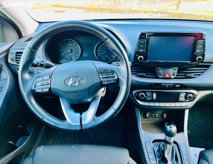 Hyundai i30 4