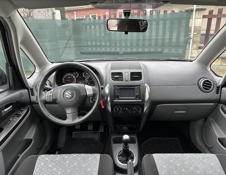 Suzuki SX4 14