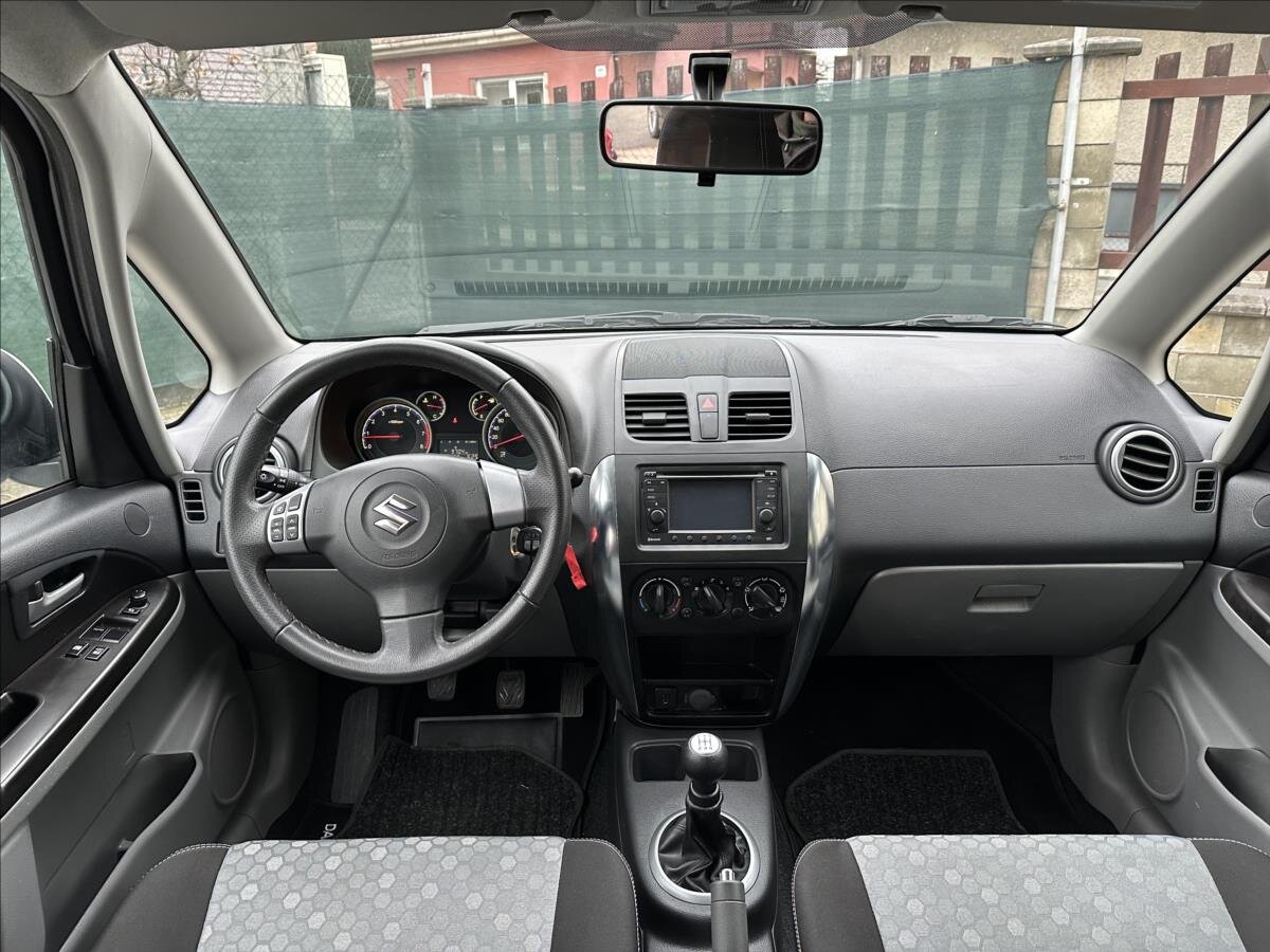 Suzuki SX4
