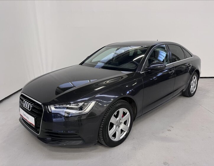 Audi A6 Sedan / Limuzína 3,0 l 150 kw