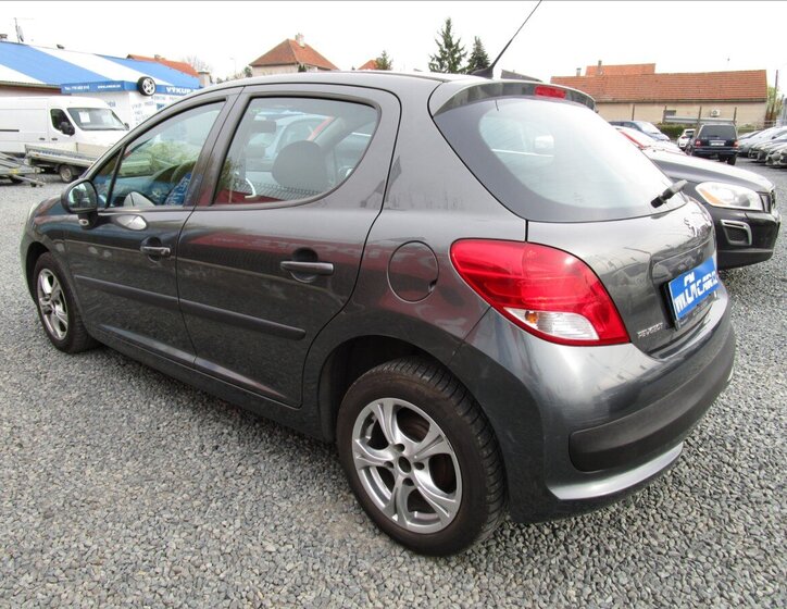 Peugeot 207 Hatchback 1,4 l 70 kw