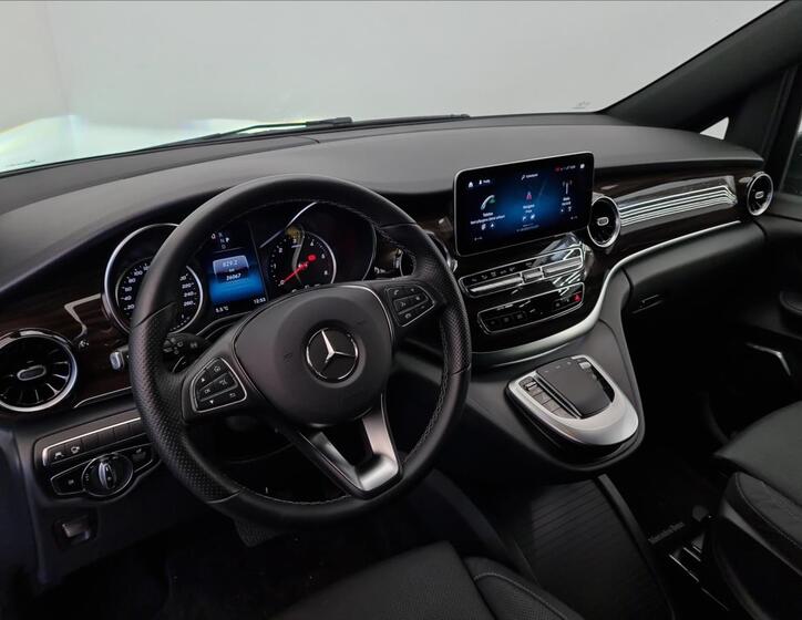 Mercedes-Benz Třídy V 9
