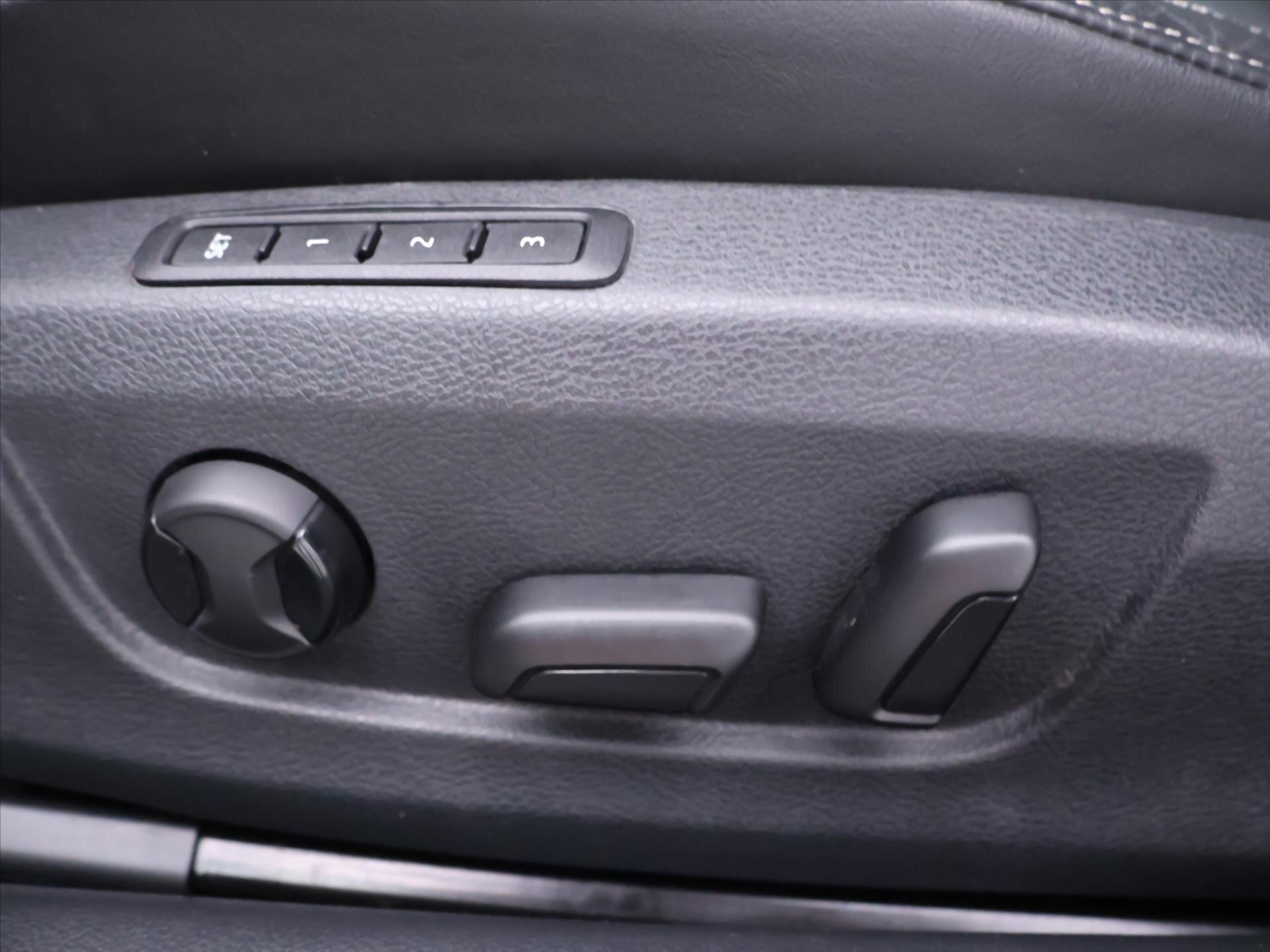 Škoda Superb Kombi 2,0 l 110 kw