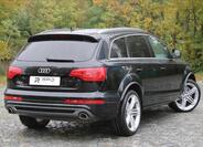 Audi Q7 2