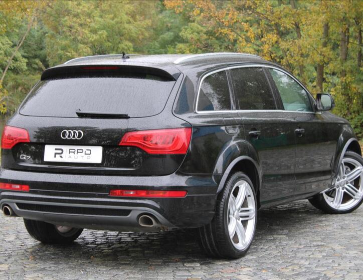 Audi Q7 2