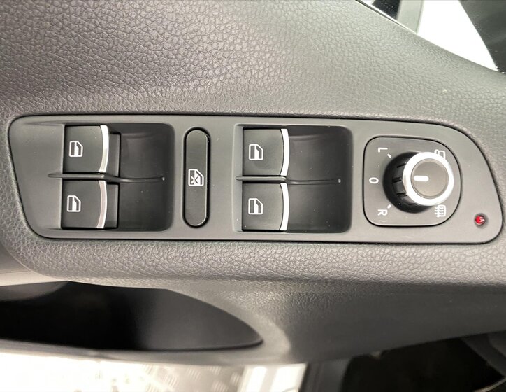 Volkswagen Tiguan SUV 2,0 l 103 kw