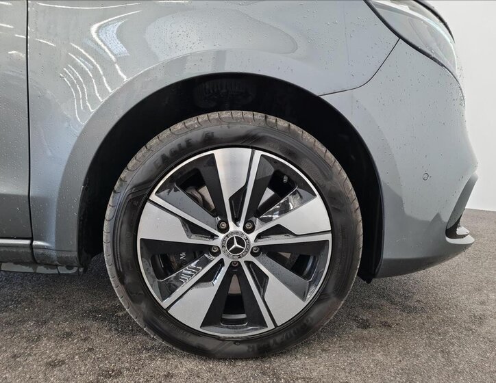 Mercedes-Benz Třídy V 23